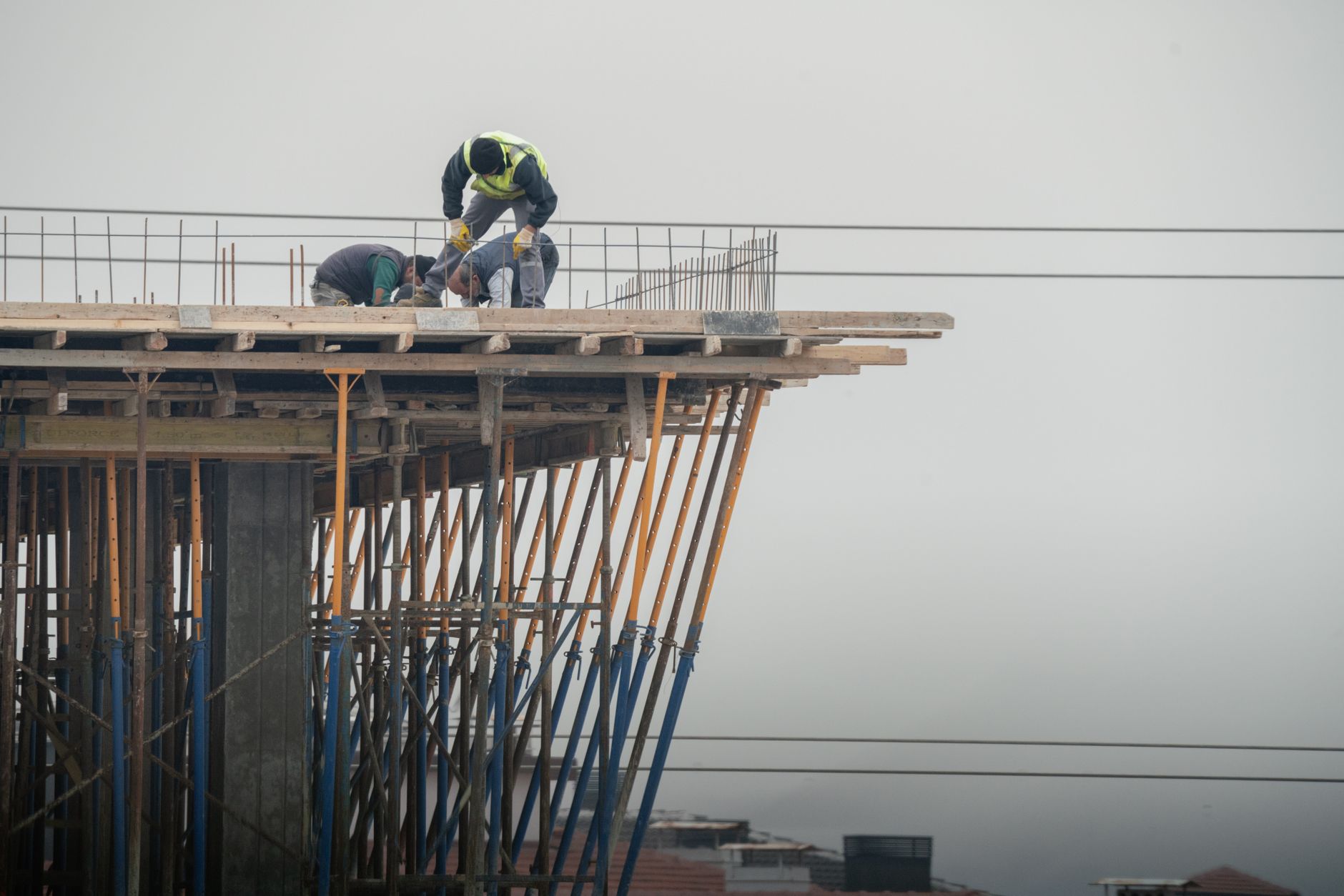 Construction Timesheet Automation: Same-Day Payroll Benefits — construction timesheet and crew management