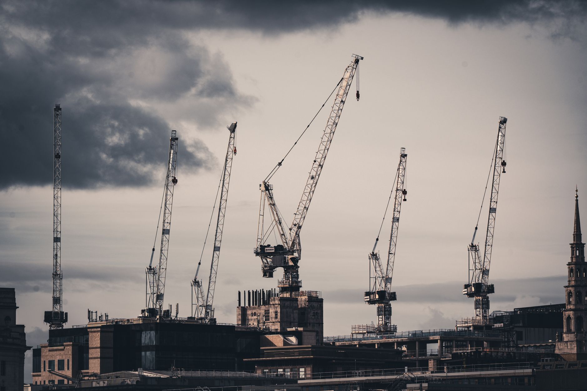 How Mobile Time Tracking Transforms Construction Operations — construction timesheet and crew management